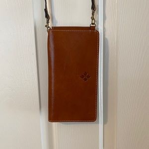 Patricia Nash Crossbody wallet